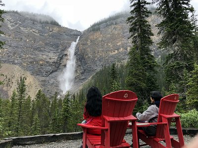 品读山水第4篇——红椅和瀑布
