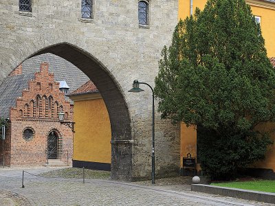 旅行诗歌笔记北欧篇7—教堂矮墙的记忆